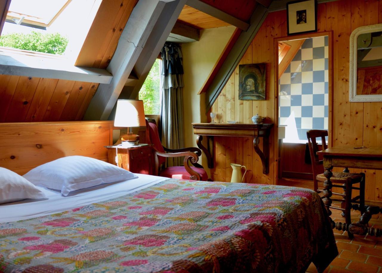 La Grange De Coatelan Hotel Plougonven Bagian luar foto